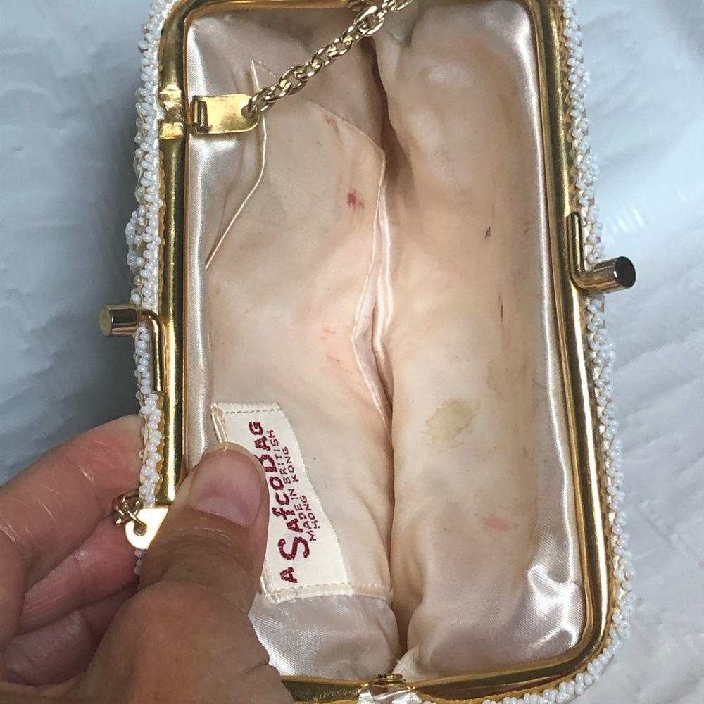 White Beaded evening bag VTG British Hong Kong - Picture 12 of 12
